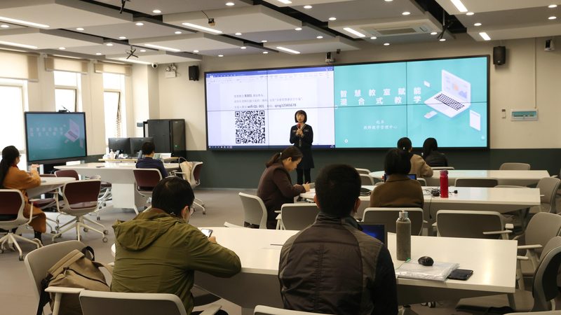 企业培训师证书，谁才是最佳候选人？**